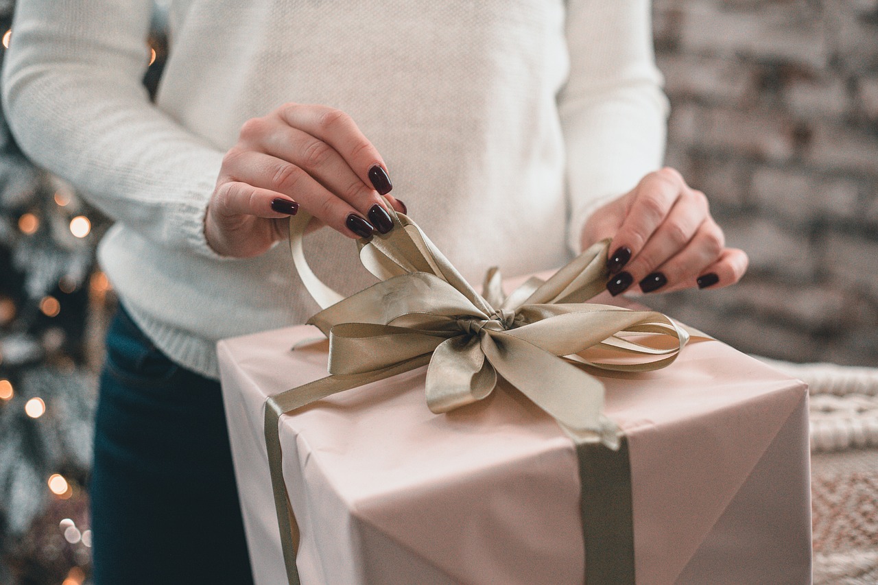 Jaki prezent na święta dla dziewczyny? Poznaj 10 propozycji od SOXO!