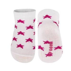 White baby SOXO socks with stars