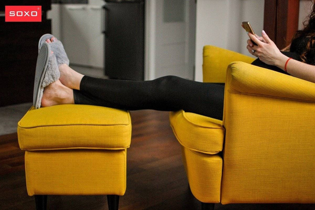 Klapki SOXO futrzane szare