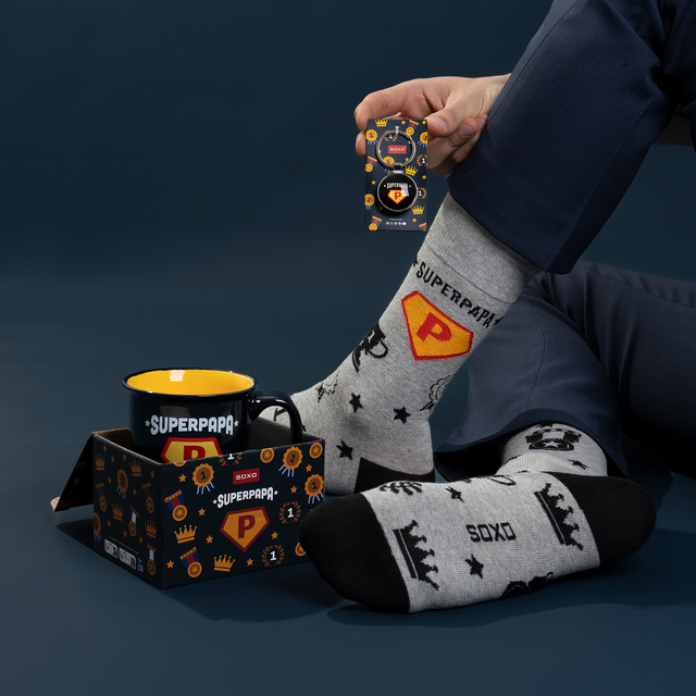 Set Super Papa Socks + Mug + Keychain
