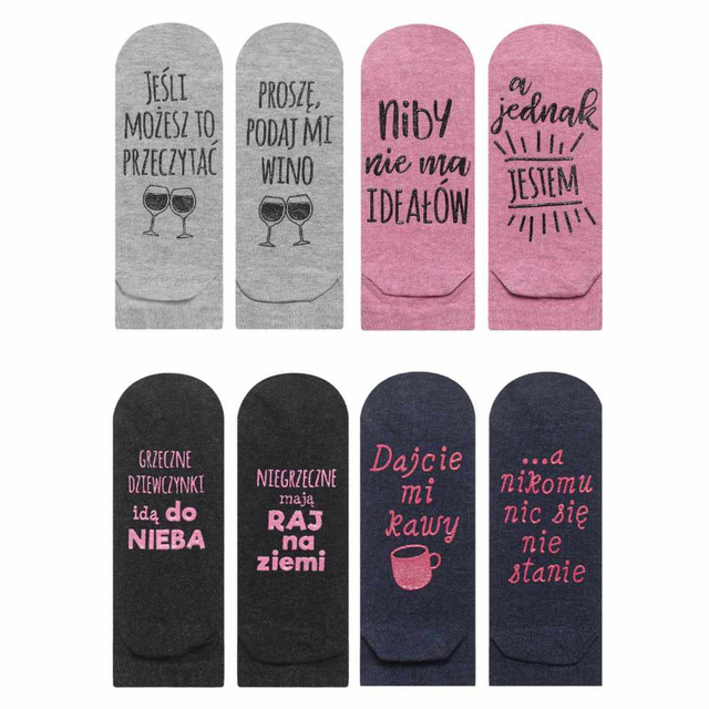 Set of 4x Colorful SOXO women's feet with inscriptions in a pizza box