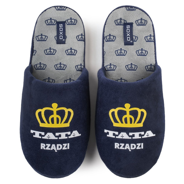 Set of 1x Colorful SOXO Superman socks and 1x Men's slippers