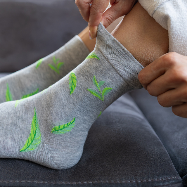 Green Tea Socks in a Can 2-Pack