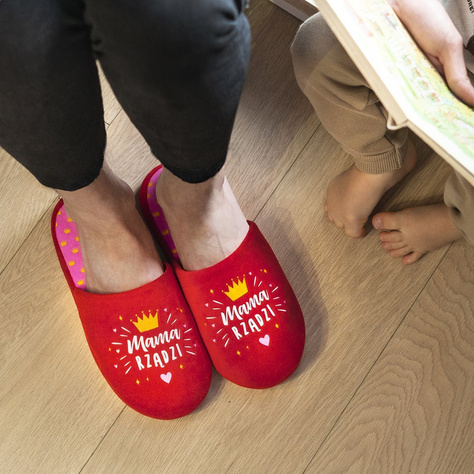 Slippers for Mum SOXO Mum rules in a gift box with Polish inscriptions