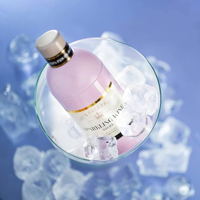 Women's SOXO GOOD STUFF socks with Prosecco  in a bottle