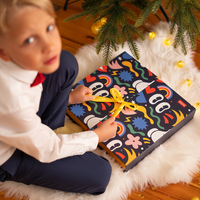 Advent Calendar with Socks 12-Pack