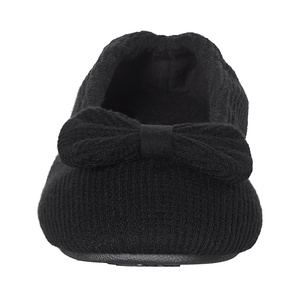 Women's black ballerina slippers SOXO with a bow