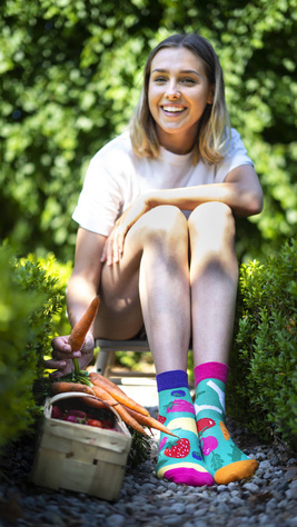 Colorful SOXO women's socks mismatched, funny with vegetables