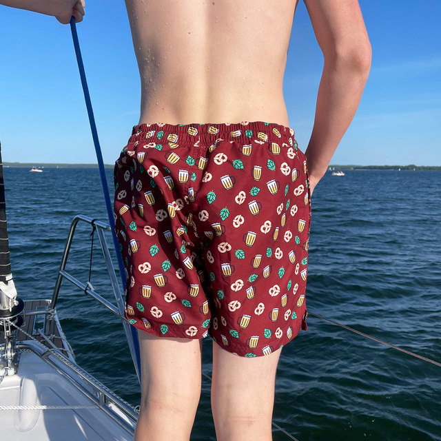 Swim trunks + flip-flops beer pattern