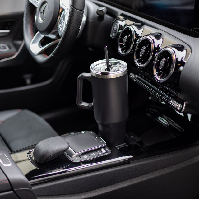 Kubek termiczny Momo Way czarny 1200ml