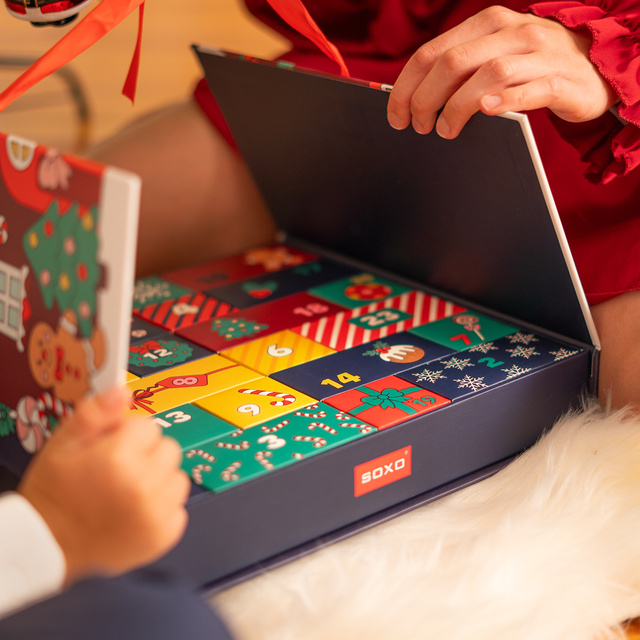 Advent calendar with socks 12-pack