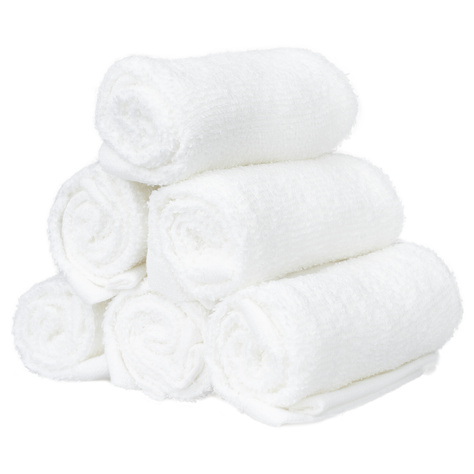 Set of 6x MOMO WAY towel in green basket