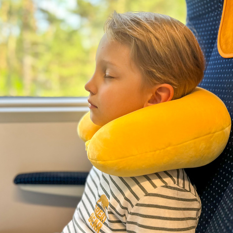 MOMO WAY Multifunctional bear pillow