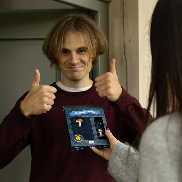 Drama Queen Socks + Keychain Set