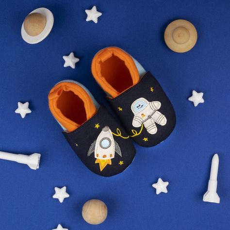 SOXO navy blue baby slippers with a cosmonaut and a rocket