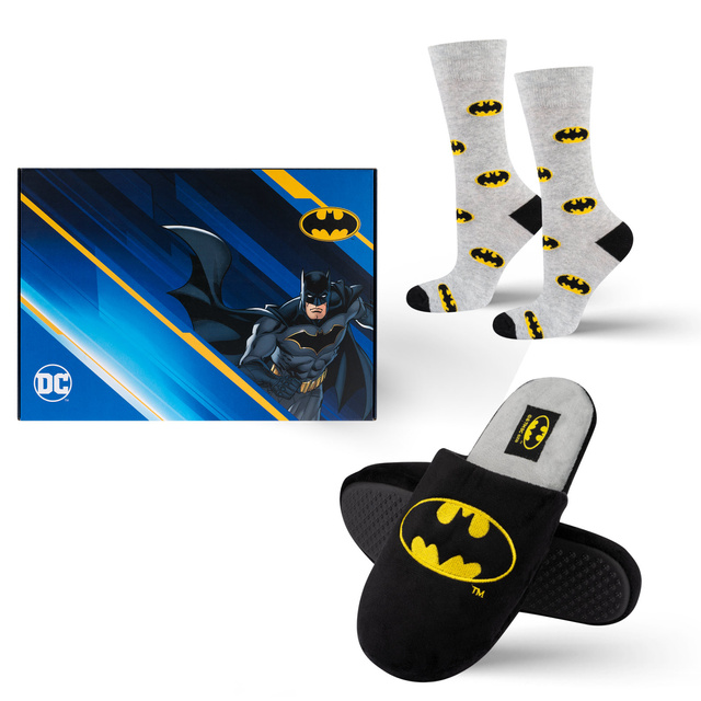 Set of 1x Colorful SOXO Batman socks and 1x Batman men's slippers