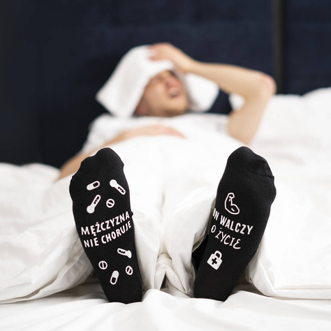 SOXO Men's socks with text  "mężczyzna walczy o życie"