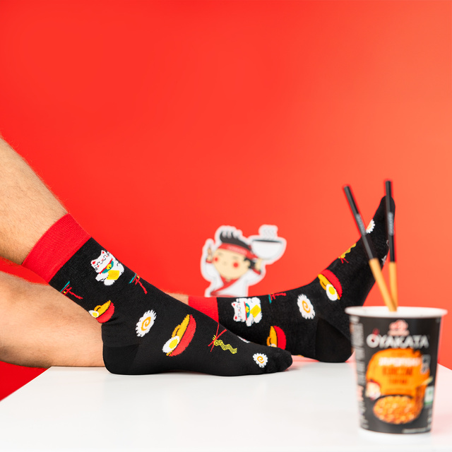 SOXO OYAKATA Teriyaki men's socks in a cup