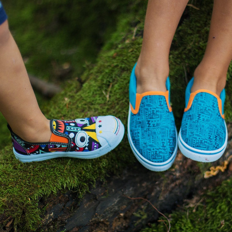 Colorful SOXO children's sneakers with patterns