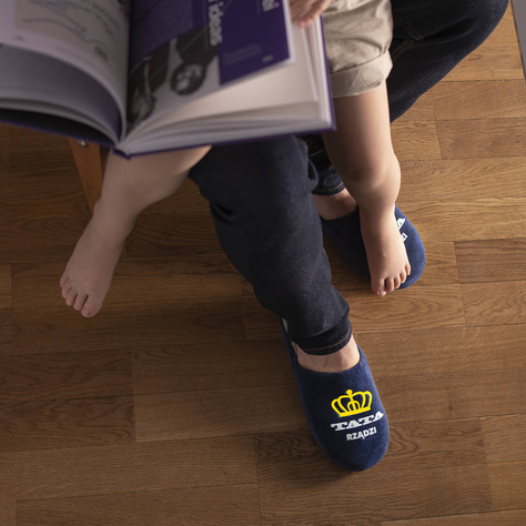 Dad Gift: 1x colorful SOXO men's socks and 1x men's slippers with inscriptions "Tata Rządzi" | Father's Day gift