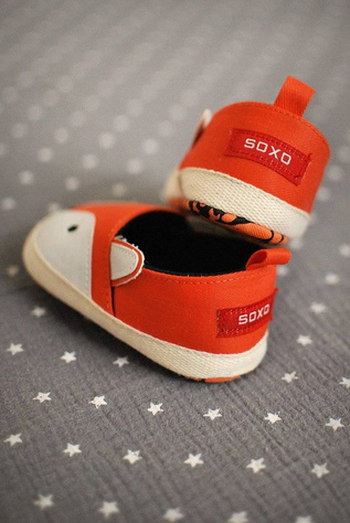 Orange baby slippers SOXO foxes